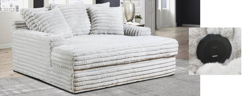 Mega Chaise