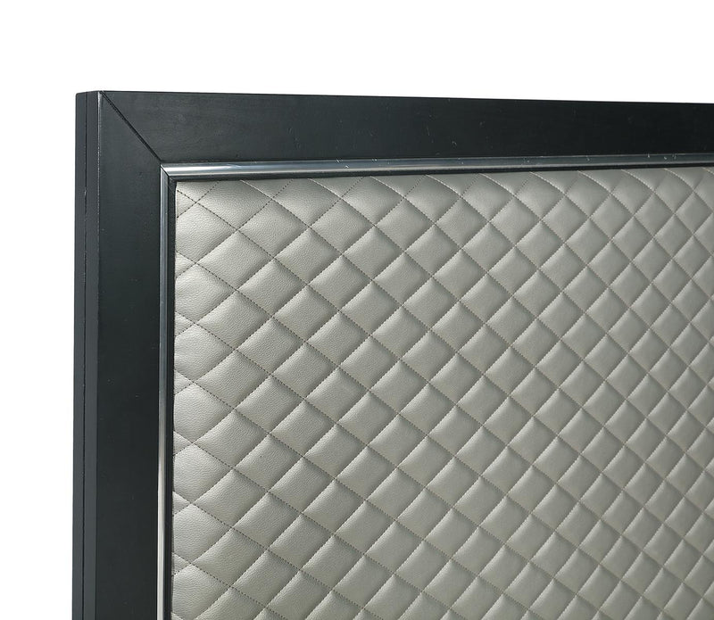 New Classic Furniture Luxor California King Panel Bed in Black/Silver - Sims Furniture