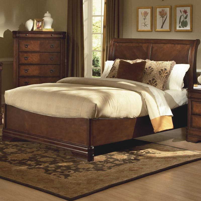New Classic Sheridan Queen Sleigh Bed in Burnished Cherry - Sims Furniture
