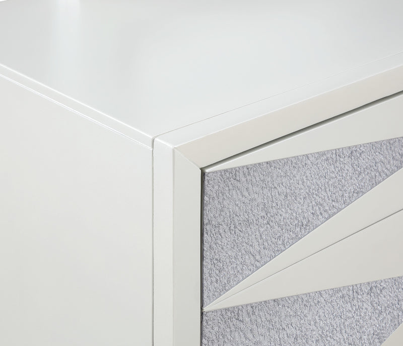 HARLEQUIN DRESSER-PLATINUM - Sims Furniture