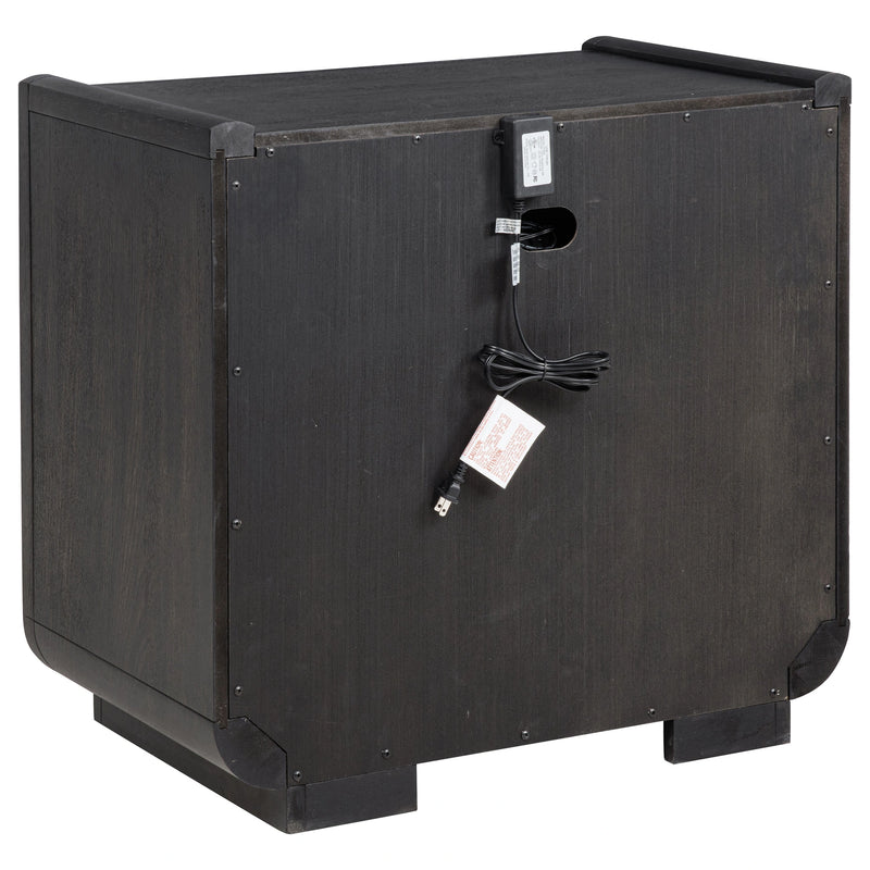 Leandro Nightstand